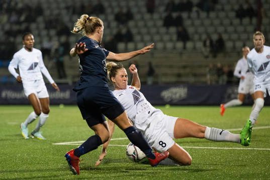 FC Rosengårds Rebecca Knaak och Eskilstuna Uniteds Linn Vickius