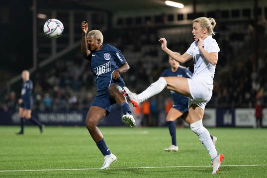 FC Rosengårds Mimmi Larsson och Eskilstuna Uniteds Ngozi