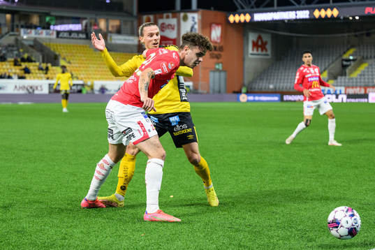 Degerfors Justin Salmon och Elfsborgs Niklas Hult