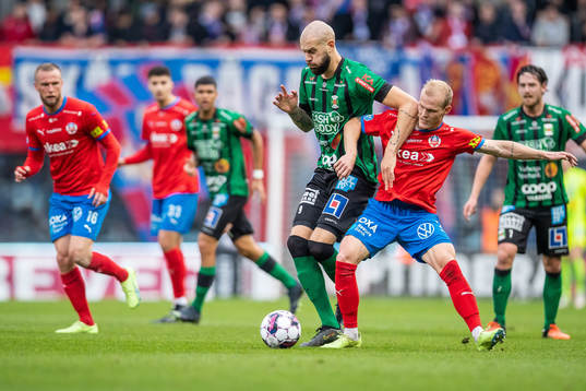 Varbergs Robin Simovic och Helsingborgs Philip Rejnhold