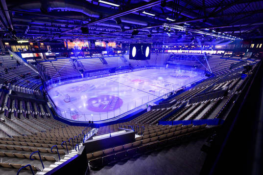 Interiör vy från Vida arena före ishockeymatchen i SHL