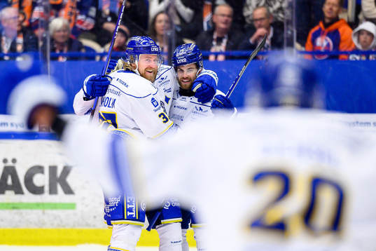 Leksands Anton Lindholm och Oskar Lang jublar
