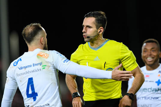 Domare Granit Maqedonci och Värnamos Evaldo Nascimento