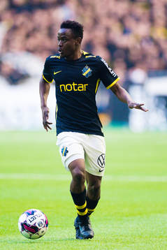s Erick Otieno Ouma under fotbollsmatchen i Allsvenskan mellan Djurgården och AIK den 16 oktober 2022 i Stockholm. 