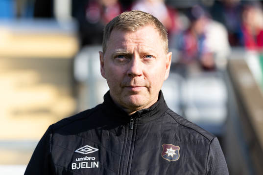 Örgrytes huvudtränare Brynjar Gunnarsson innan  fotbollsmatchen i Superettan mellan Örgryte och Jönköpings Södra den 16 oktober 2022 i Göteborg. 