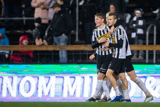 Landskronas Melker Heier jublar