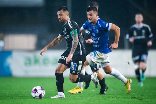 Örebros Jiloan Hamad och Trelleborgs Haris Brkic