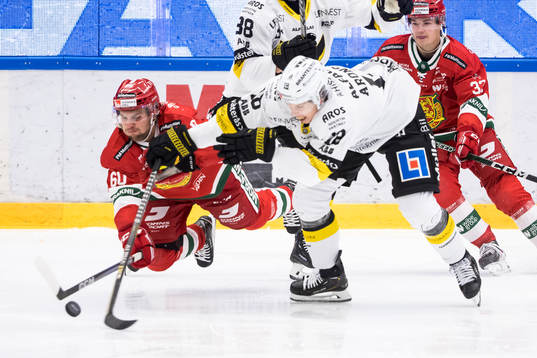 Moras Kalle Miketinac och Västeråss Emil Aronsson