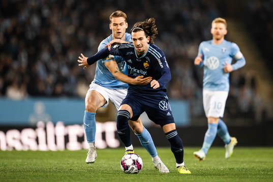 Malmö FFs Felix Beijmo och Djurgårdens Gustav Wikheim