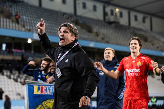 Djurgårdens sportchef Bosse Andersson jublar