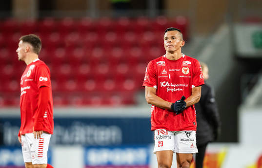 Kalmars Romario Pereira Sipiao deppar