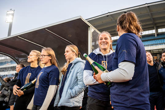Malmö FFs Linnea Svensson jublar