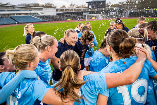 Malmö FFs spelare jublar
