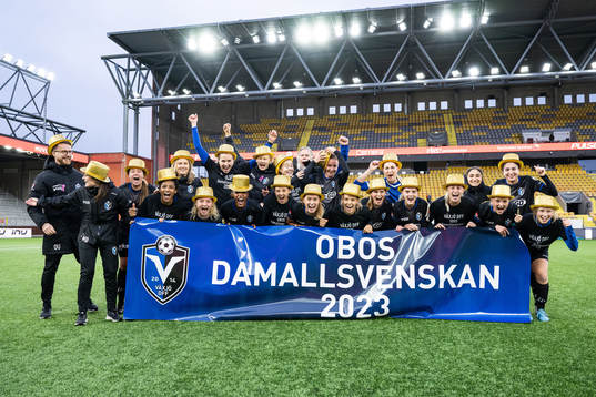 Växjös spelare jublar
