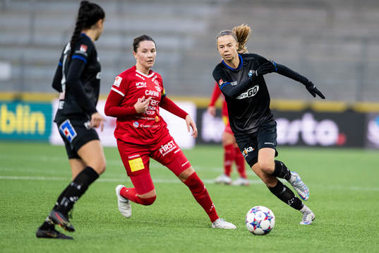 Bergdalens Milla Gustavsson och Växjös Elin Nilsson
