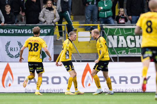 Elfsborgs Alexander Bernhardsson och Sveinn Guðjohnsen