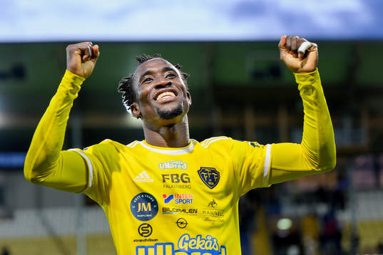 Falkenbergs Godwin Aguda jublar
