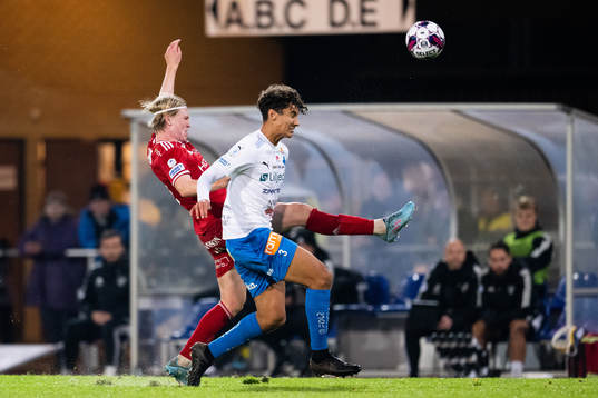 IFK Norrköpings Daniel Fritz Eid och Värnamos Robin Tihi