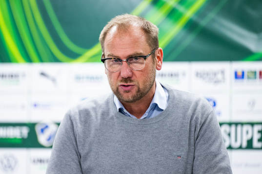 Halmstads tränare Magnus Haglund på presskonferensen