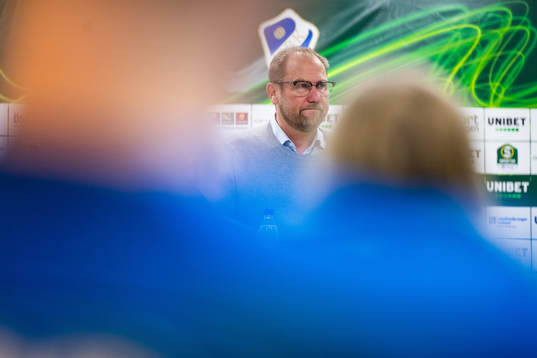 Halmstads tränare Magnus Haglund på presskonferensen