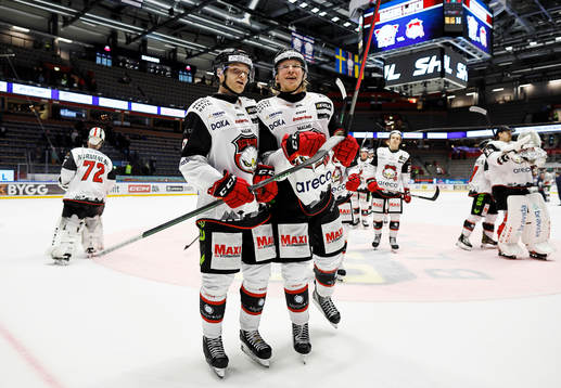 Malmö Redhawks spelare med Johan Olofsson och Marcus