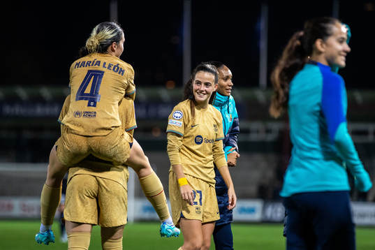 Mapi Leon (back against the camera) and Maria Perez of