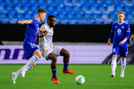 Markus André Kaasa of Molde and Emmanuel Banda of Djurgården