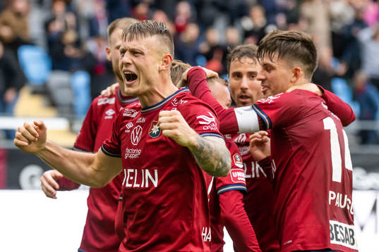 Örgrytes Marcus Haglind Sangre jublar