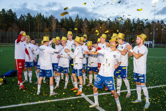 Simrishamns spelare jublar