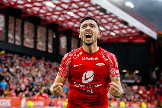Bla gjennom flere bilder av Football, OBOS-ligaen, Brann - KFUM