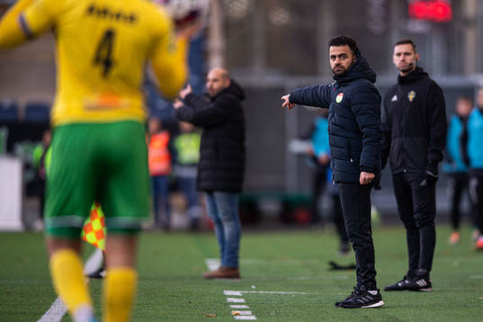 Dalkurds huvudtränare Amir Azrafshan