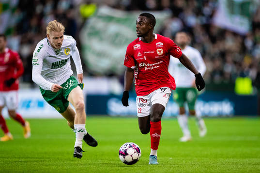 Hammarbys Gustav Ludwigson och Kalmars Nahom Girmai Netabay