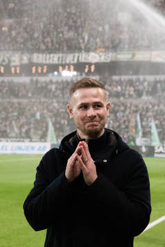 Hammarbys fd spelare Erik Israelsson uppmärksammas