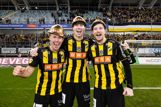 Häcken Mikkel Rygaard Jensen, Samuel Gustafson och Simon