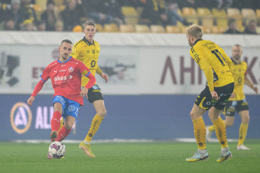 Helsingborgs Arian Kabashi och Elfsborgs Alexander