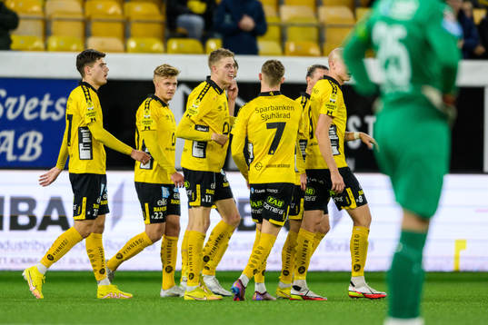 Elfsborgs Alexander Bernhardsson jublar