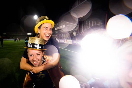 FC Rosengårds Gina Chmielinski och Athinna Persson