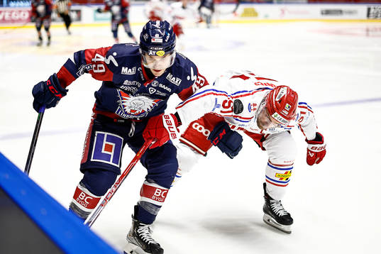 Linköpings Benjamin Maxwell och Timrås Anton Lander