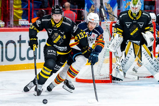 AIKs Axel Wemmenborn och Djurgårdens John Norman