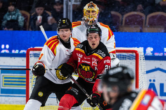 Brynäs Julius Bergman och Luleås Juhani Tyrväinen