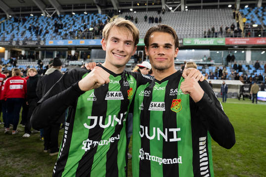 GAIS Carl Juhlin  och Simon Sjöholm jublar