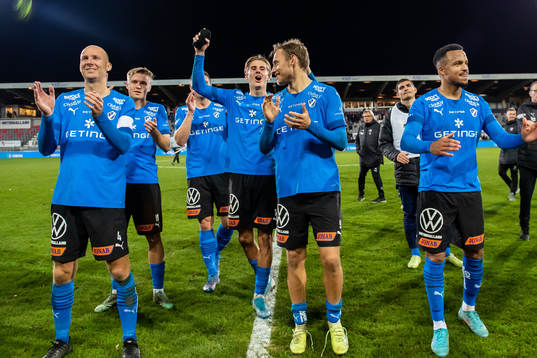 Halmstads spelarna jublar