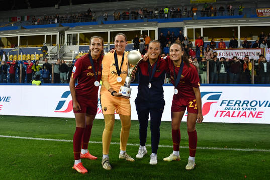 Swedish players Elin Landström, Emma Lind, Stephanie Öhrström and Beata Kollmats of Roma celebrate after the Super cup match between Juventus and Roma on November 5, 2022 in Parma. 
