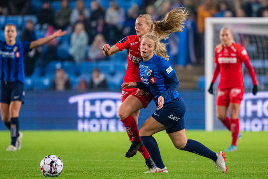 Nora Eide Lie of Brann and Justine Kvaleng Kielland of Stabæk