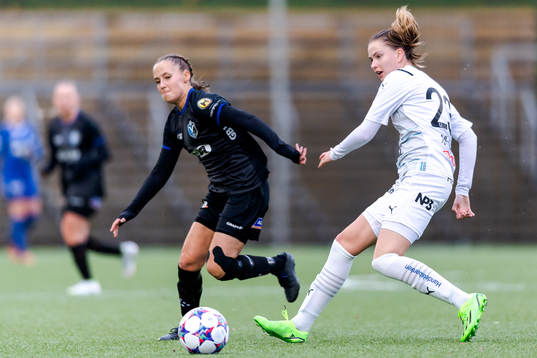 Växjös Tekla Höckert och Umeås Elise Johansson
