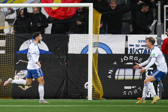 IFK Norrköpings Laorent Shabani jublar