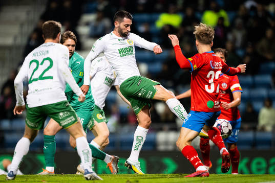 Hammarbys Nahir Besara gör 0-2 målet