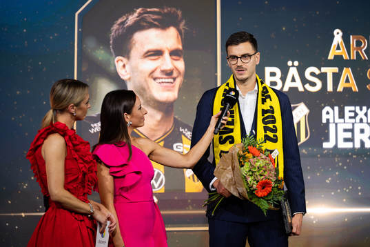 Programledare Karin Frick och Camilla Nordlund intervjuar