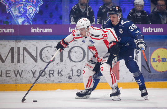 Marco Müller of Switzerland and Waltteri Merelä of Finland