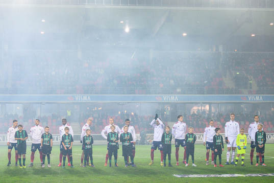 Östers startelva före fotbollsmatchen i kvalet till